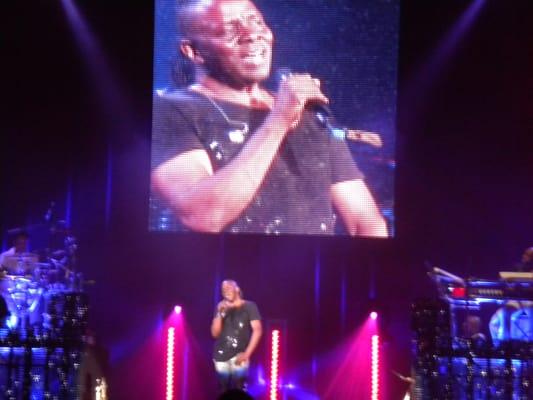 Earth Wind & Fire 40th Anniversary Tour