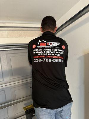 M&L garage door services LLC local company in Cape Coral FL 33914