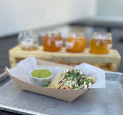 Luchador Brewing Company