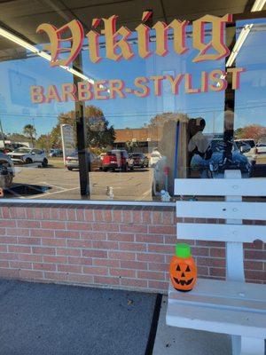 Viking Stylist & Barber Shop