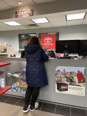Crestmont Toyota