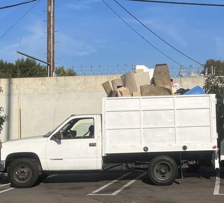 Fernandez Hauling & Demolition