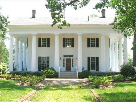 Barrington Hall, built in 1842, one of Roswell's tourist attractions.