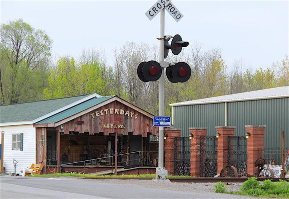 Yesterdays Architectural Salvage & Gift Shop