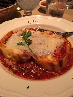 Italian dining has come to BrooKfield, CT, great atmosphere, service & wonderful food!