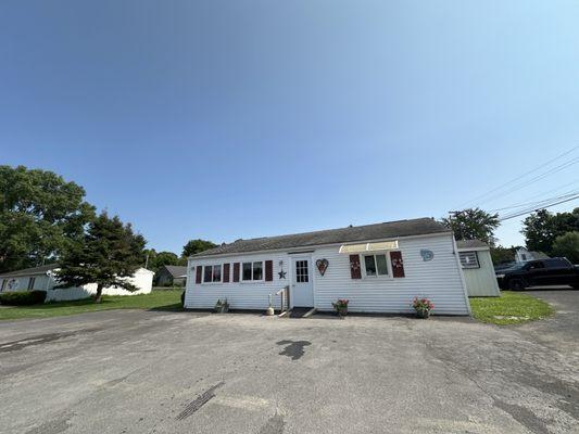 Parking and the restaurant