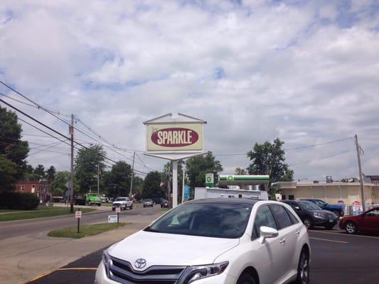 Andover Sparkle Market