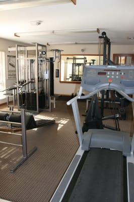 Crystal Pointe Apartments