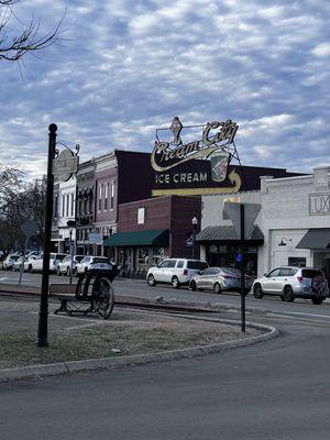 Cream City Ice Cream & Coffee House