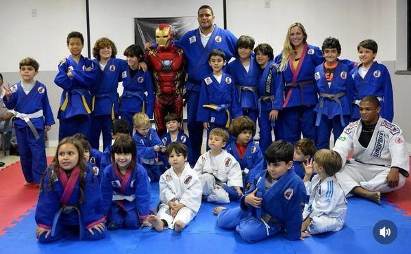 Coaches with more 20 years the experience