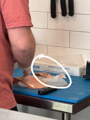 How the employee skin my fish