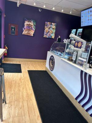 Insomnia Cookies