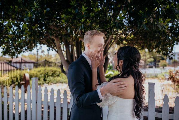 For a soft romantic look, we styled her hair half-up half-down with natural-looking waves.