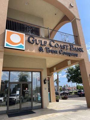 Outside of Gulf Coast Bank & Trust Company in the Harvey location