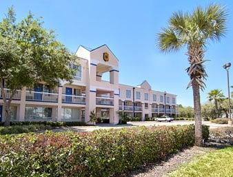 Super 8 Orlando International Airport