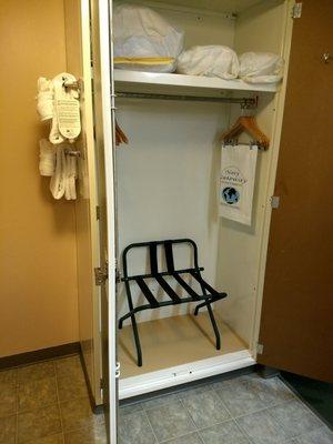 Navy Gateway Inn & Suites