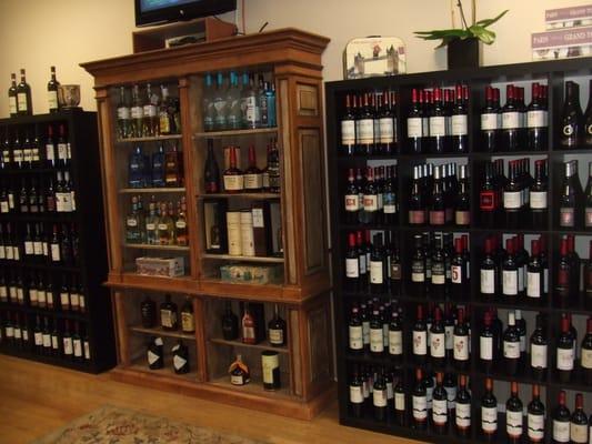 Quinn-Tessential Wine & Spirits