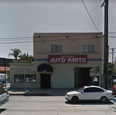 Renteria Auto Parts (next door to El Pescador)