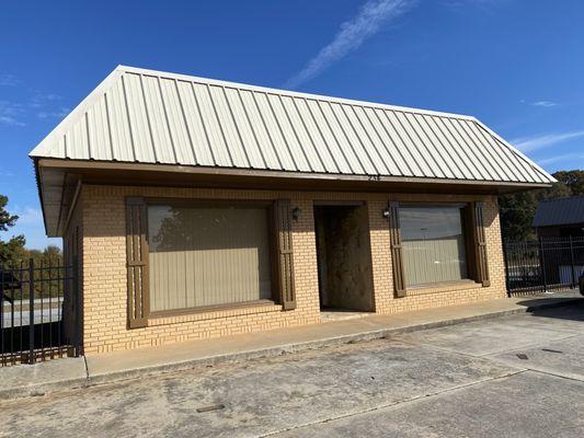 Preferred Financial Associates building.