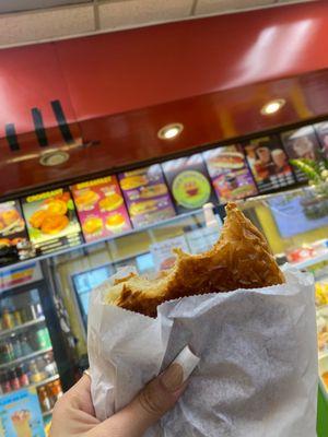 Croissant is so delicious it's better than any other place and it's an unexplainable flavor that you must experience!!!