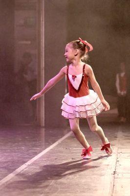 Tiny dancer performs at Mamiya Theatre