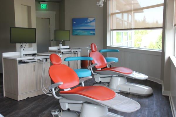 Our beach-themed office is designed to help kids (and parents) relax and feel comfortable. We can see siblings together too!
