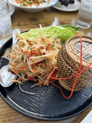Papaya salad with sticky rice