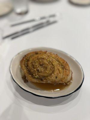 Baklava cinnamon roll