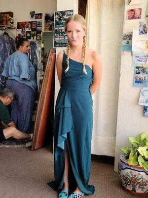 Thongbai Ow Alterations