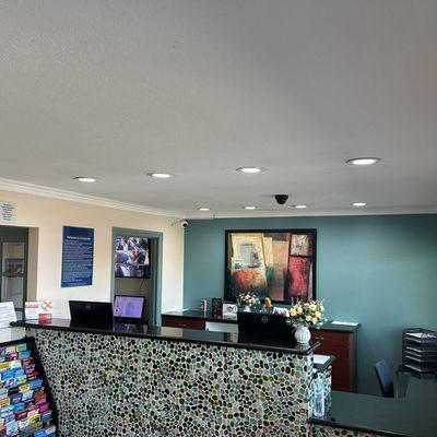 Hotel Avenida - Oceanside Camp Pendleton