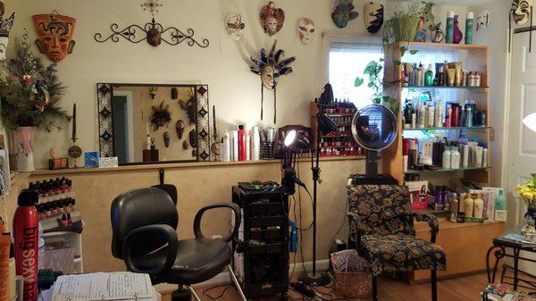 Cosmo's Hair Design Studio