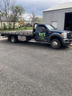 Bob's Towing