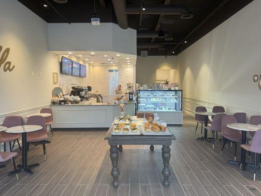 How pretty and feminine!