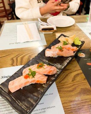 fatty salmon nigiri