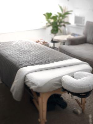 Bringing the massage to you relax in the comfort of your own space you home, hotel with professional mobile therapy.