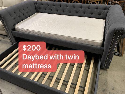 Daybed with Twin mattress $200/set