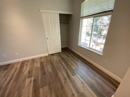 LVP GAIA White Series Grey Fox