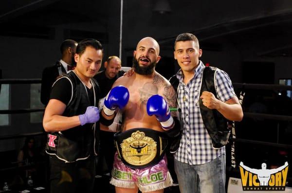 Jeff Tamarez wins the 154lbs Full Rules Victory title by KO in the first round!