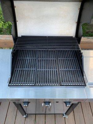 The grill after we cleaned it