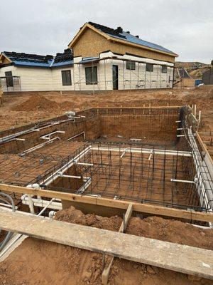 Poe’s Pools & Spas