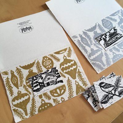 Handprinted Christmas cards by The Delightful Place