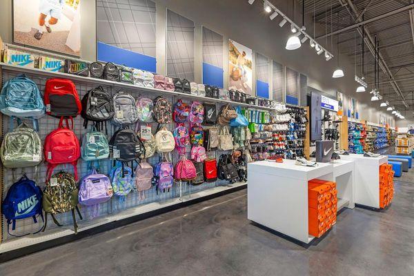 Off Broadway Shoe Warehouse