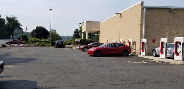 Tesla Supercharger - Tannersville