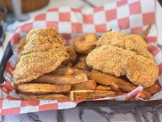 Fried fish, wings, shrimp and fries