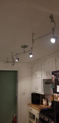 Kitchen track lightning