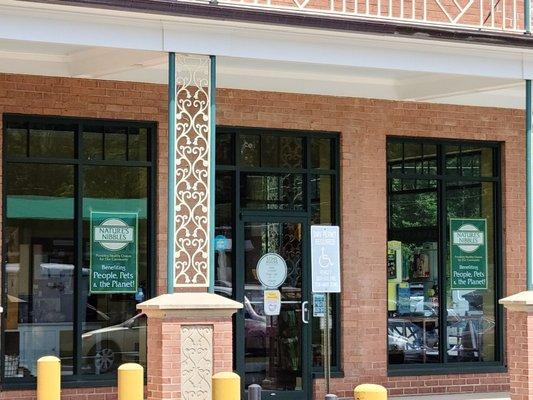 Nature's Nibbles - Hollin Halls