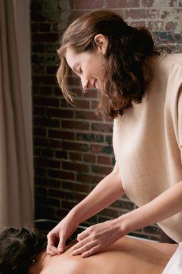 An acupuncture treatment with Susan