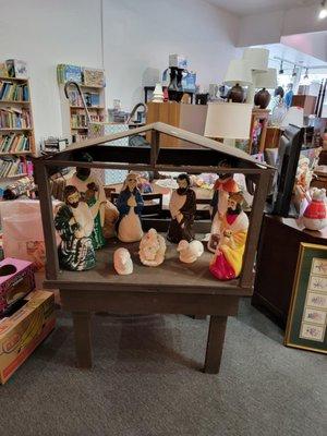 Nativity set $25
