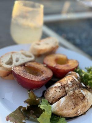 Have you ever had grilled peaches? So yummy with the Burrata cheese