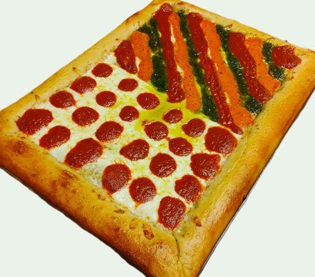 Mixed Trio (vodka sauce, pesto, marinara and cheese) and Grandma